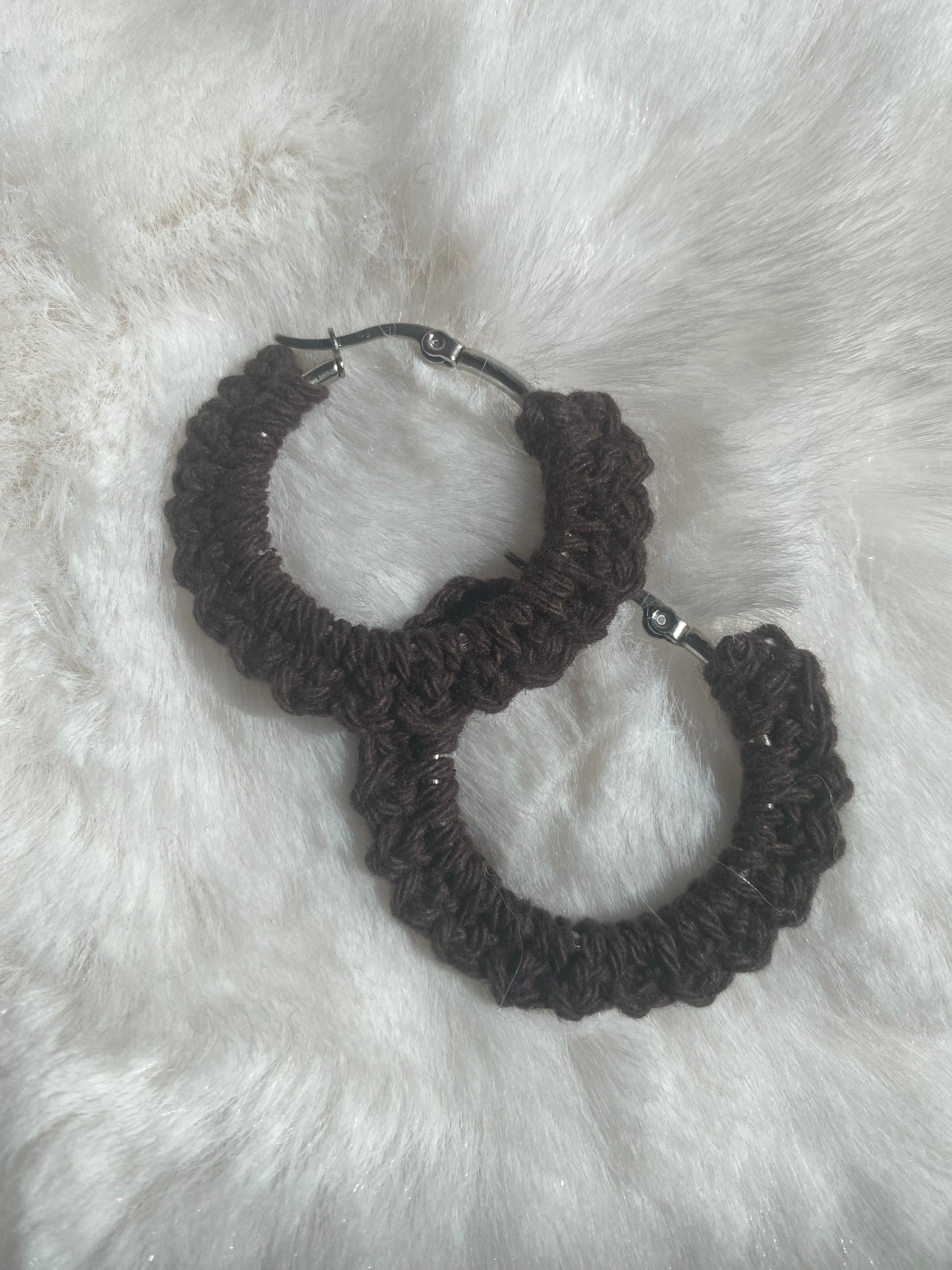 Boucles d'oreilles marron foncé