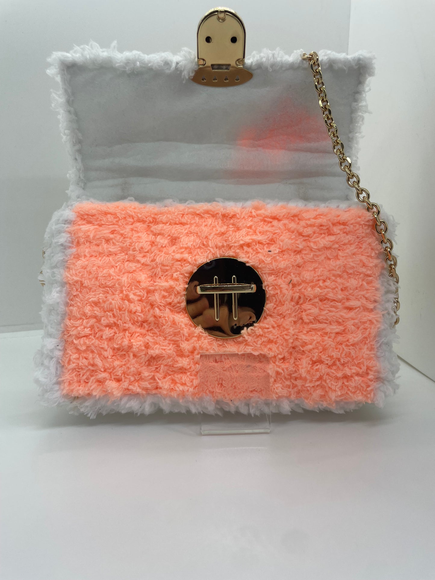 Sac blanc et orange fluffy