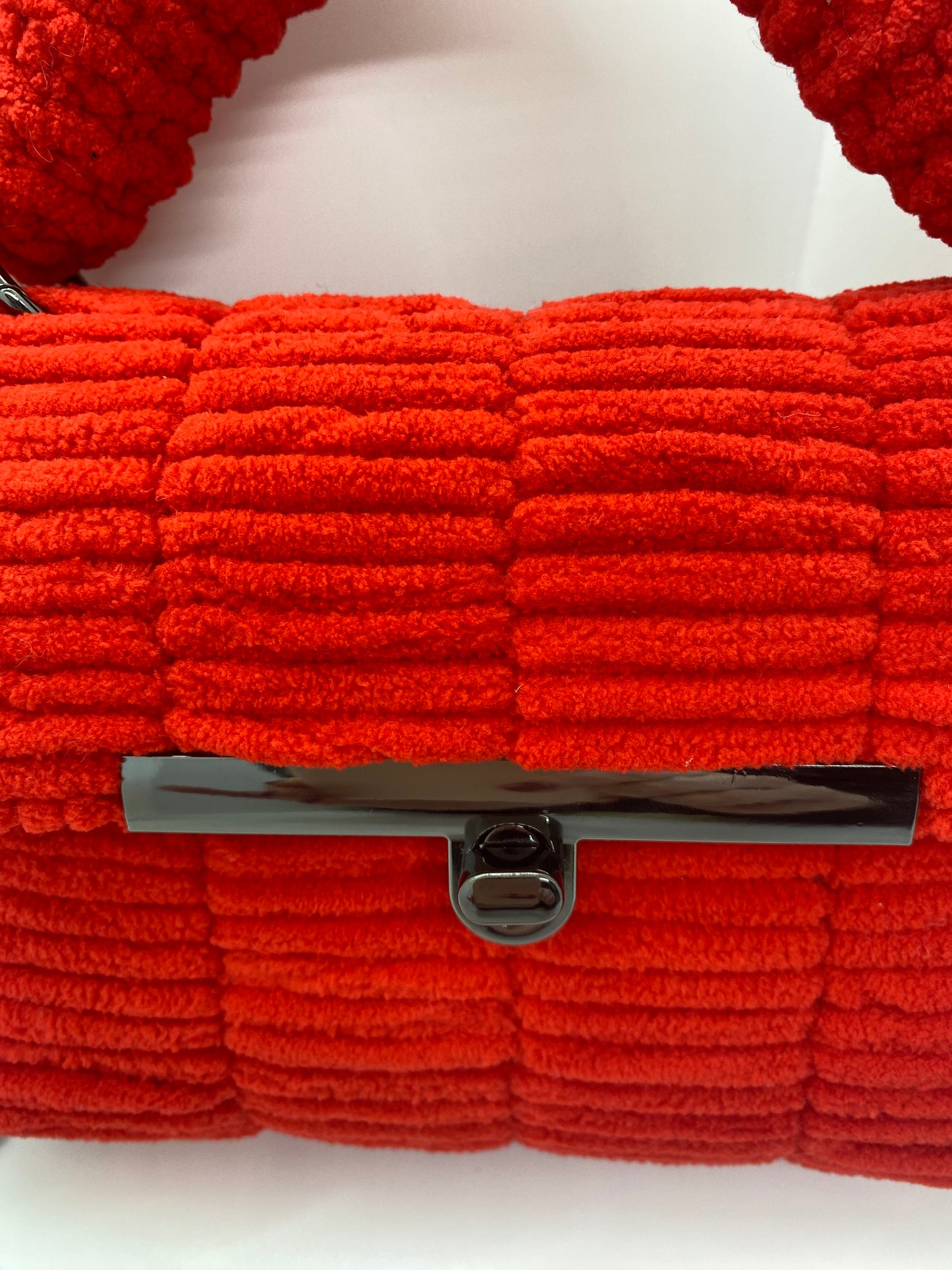 Sac Rouge Effet Chenille