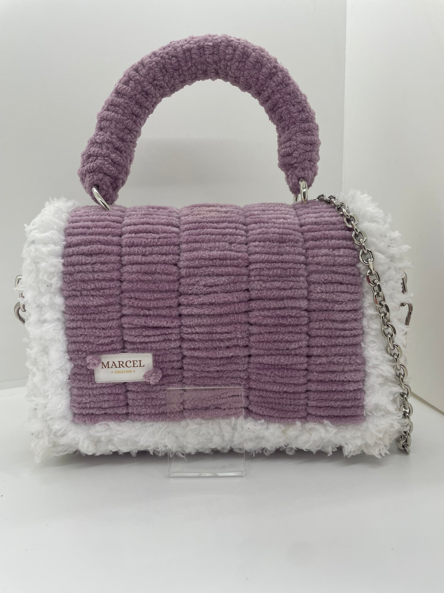 Sac violet et blanc