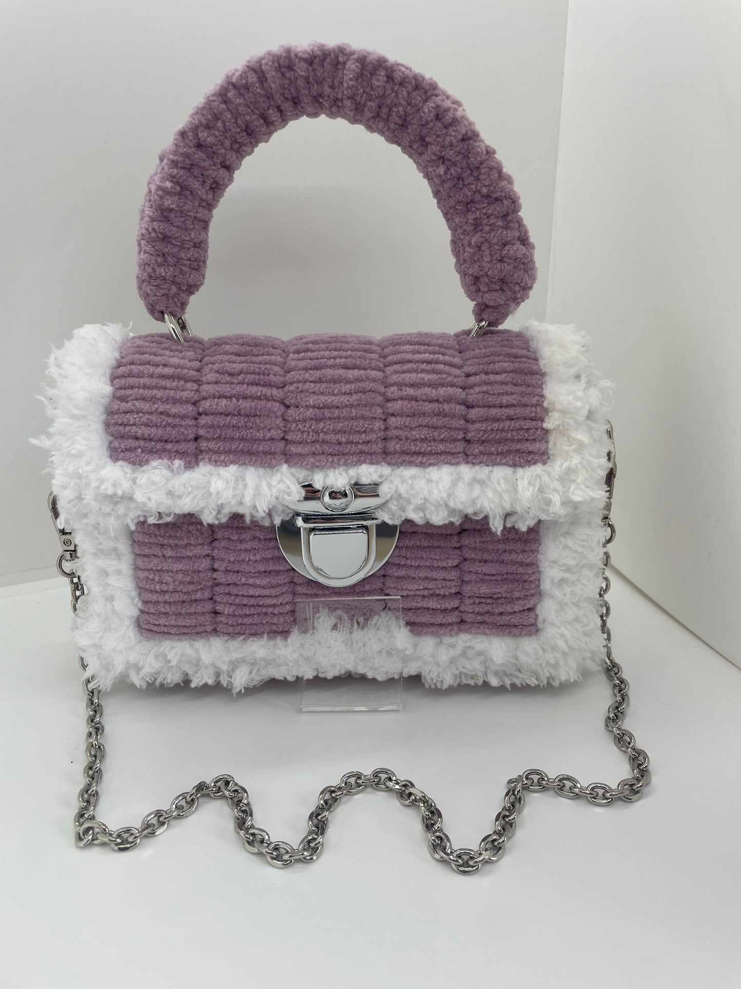 Sac violet et blanc