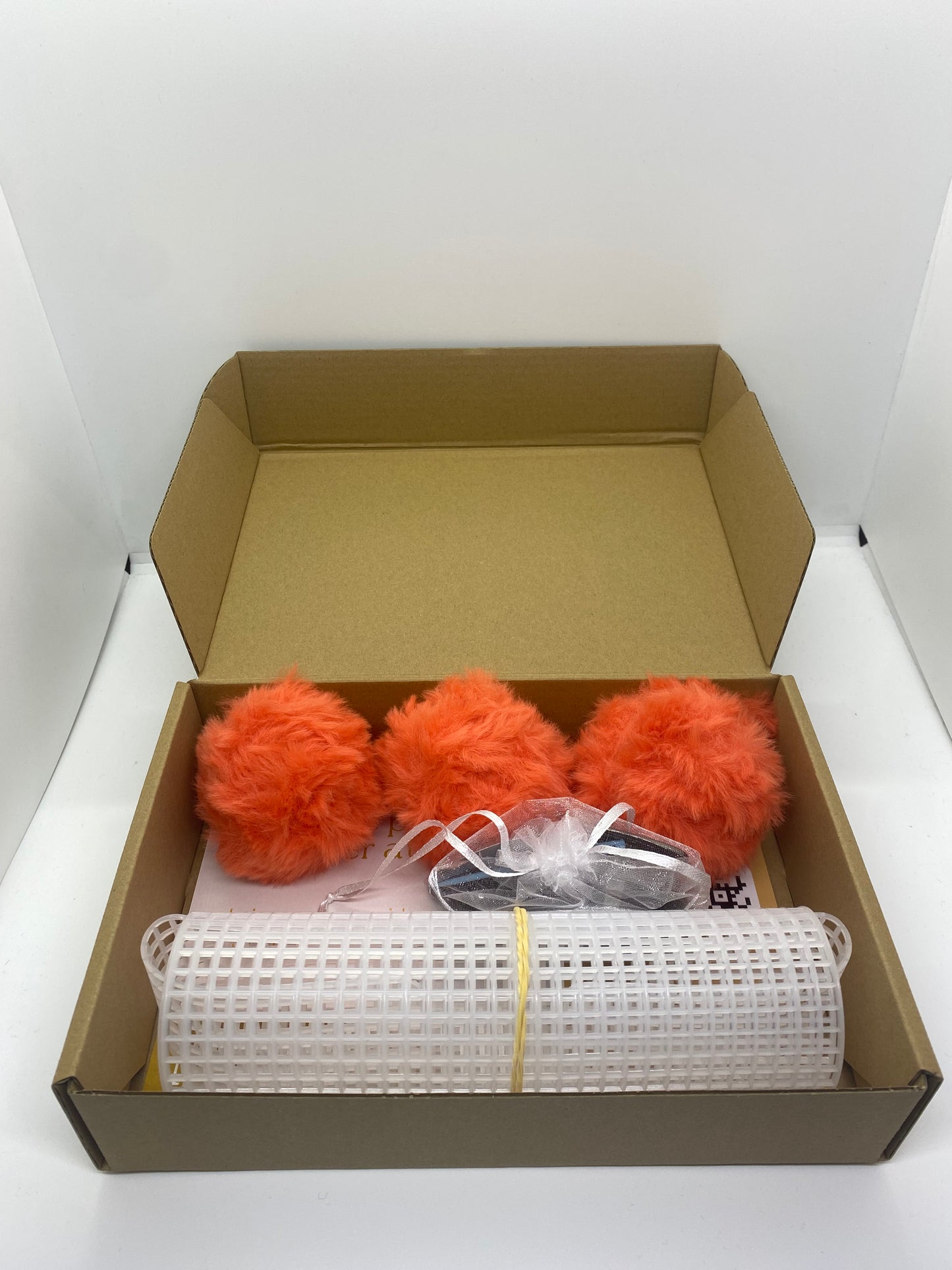 KIT DIY ORANGE FLUFFY
