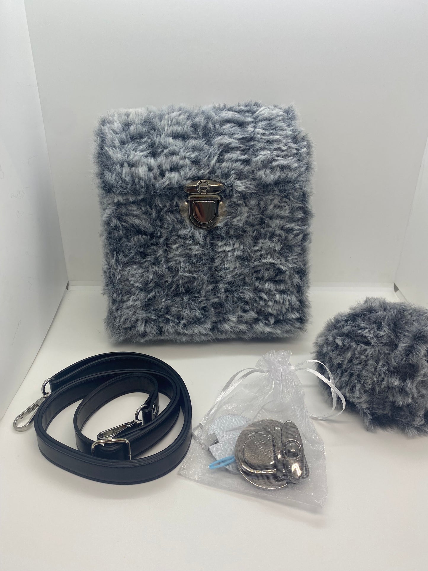 Kit DIY Sac à Main / Sac à Dos en Laine Fluffy Gris Koala